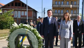 Haxhiu kujton Adem Demaçin: Emri i tij kishte kaluar kufijtë e Kosovës shumë para lirisë