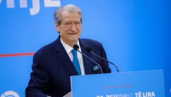 Hetimet për “sulmet me review”, Berisha: Fushatë e organizuar nga patronazhistët, Rama po ndjek hapat e Ajatollahëve
