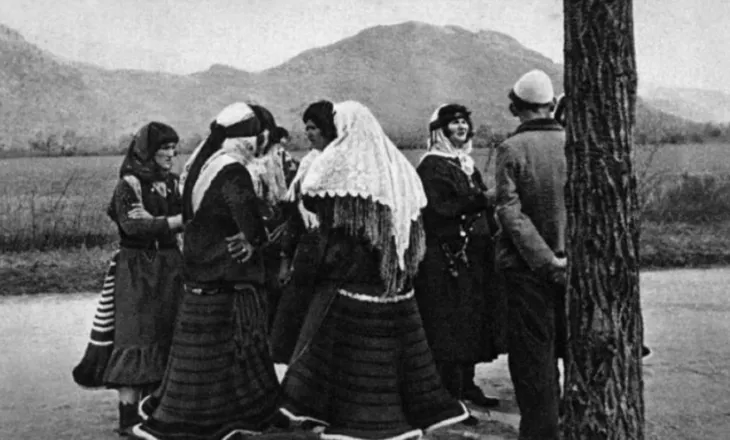 Hiret që na shfaqen si një himn i dëshmimit, bukurisë, sharmit, përulësisë dhe dinjitetit të gruas shqiptare