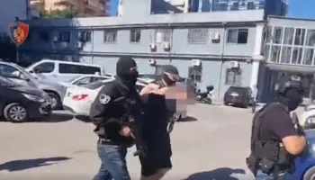 I dënuar me 13 vite burg në Itali, operacioni policor “FAST” vë në pranga në Tiranë, me qëllim ekstradimi 48-vjeçarin