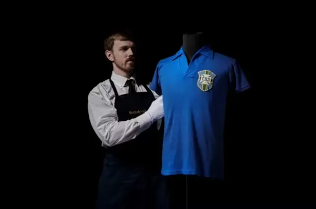Ikona e futbollit në Brazil e veshi në Botërorin 1958, del në ankand bluza e Pelé