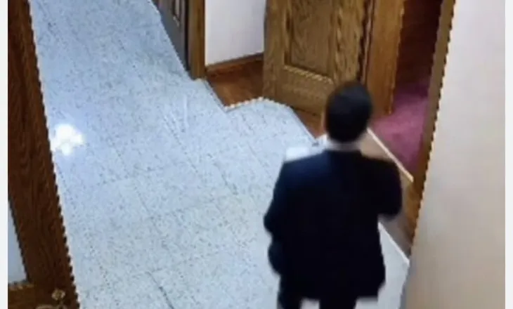 Incidenti në Kuvend, gratë e PS akuzojnë Shehajn për sjellje të papranueshme ndaj këshilltares