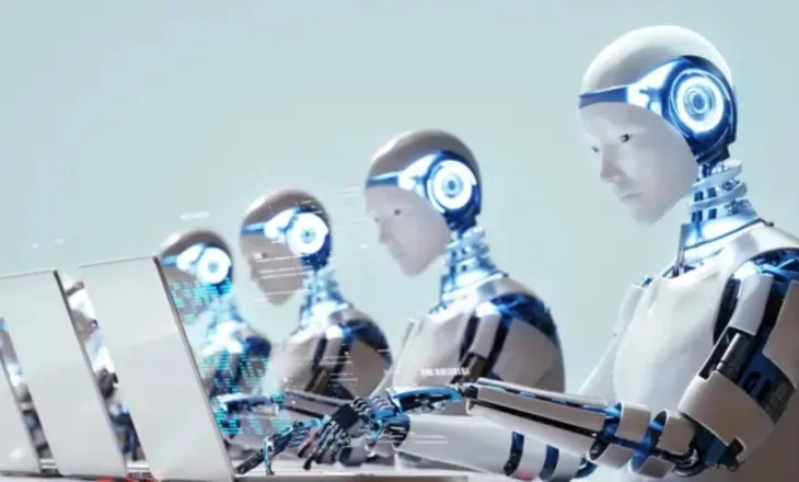Industritë ku Inteligjenca Artificiale kërcënon më shumë vendet e punës