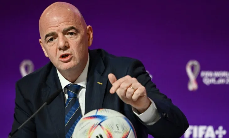 “Infantino të largohet sot”, shpërthen revolta pas faljes së Balogun, UEFA sulmon FIFA-n