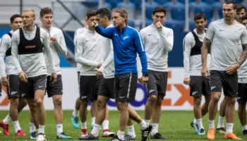 Ish-futbollisti rus sulmon Mancinin: Nuk dinte emrat e lojtarëve, as kush luante me të djathtën apo të majtën