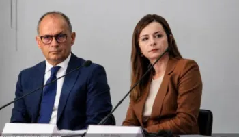 Ishte pezulluar nga Rektori/ Gjykata Administrative kthen në detyrë Dekanen e Fakultetit të Drejtësisë, Dorina Hoxha
