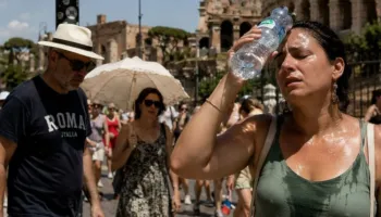 Italia përvëlohet/ 43 gradë temperatura, alarmi i kuq në disa qytete