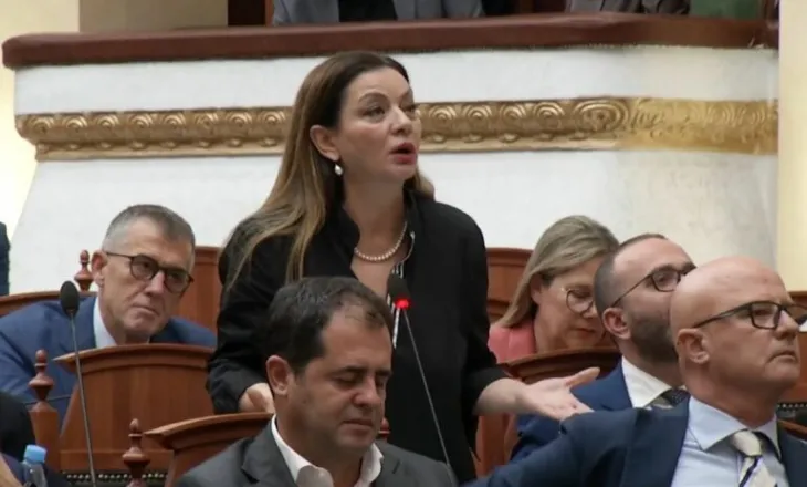 ‘Jemi përfaqësues të qytetarëve që protestojnë’, Vokshi akuza PS-së: Opozita s’i humbi zgjedhjet, ia vodhët ju