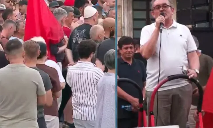 “Ju mbani shpresën gjallë”/ Mësuesi merr fjalën në protestë: Të rinjtë shqiptarë, janë shqiponja