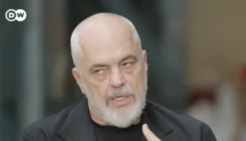 ‘Ka humbur besimi’/ Ja pse Edi Rama u shfazua me gazetaren e medias publike gjermane