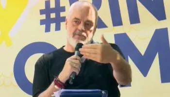 “Ka qenë një kohë kur i tregohej Kosovës çfarë duhet të bënte”, Rama flet për Albin Kurtin dhe vijën e kuqe