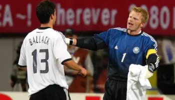 Kahn tallet keq me çështjen “Balogun”: FIFA t’ia heqë kartonin e verdhë Ballack-ut nga viti 2002
