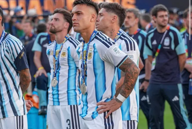 Kaosi në dhomat e zhveshjeve te Argjentina pas finales me Spanjës, Lautaro Martinez iu kthye ashpër Scaloni-t