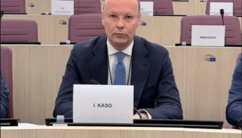 “Kapja e shtetit dhe korrupsioni, kanë nxjerrë në protestë mijëra qytetarë”/ Kaso në PE: Shqipëria po rrëshqet