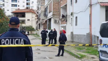 Katër persona grabisin postën në Yrshek, pakot e marra dyshohet se kanë sende të paligjshme