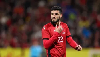 Kërkoi me ngulm Brojën, Cagliari ndan përfundimisht mendjen për sulmuesin shqiptar