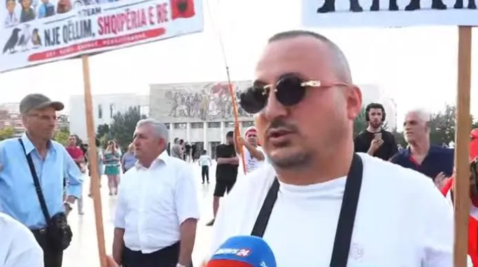 “Kjo qeveri s’ka të mira, veç të këqija”, qytetari në ditën e 48-të të protestës: Rama mashtron