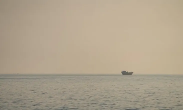 Komanda Qendrore e SHBA-së: Ngushtica e Hormuzit mbetet një rrugë ndërkombëtare detare