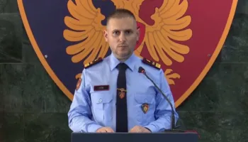 Komente të rreme për hotele e restorante, Hita: Po hetojmë një rrjet të organizuar me mijëra llogari