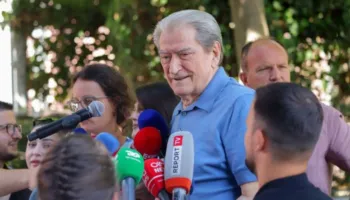 Komentet negative ndaj bizneseve/ Berisha: Rama po ndjek shembullin e Ajatollahëve