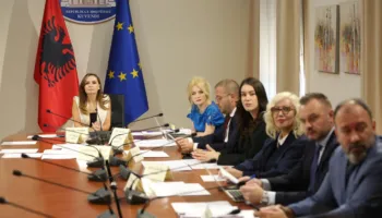 Komisioni parlamentar miraton ndryshimet për të drejtat e autorit dhe Agjencinë e Shoqërisë Civile