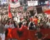 Konfuzion në protestë mes tubuesve, s’bien dakord a do hedhin apo jo vezë të hënën te Kuvendi: Unë i bleva, por…