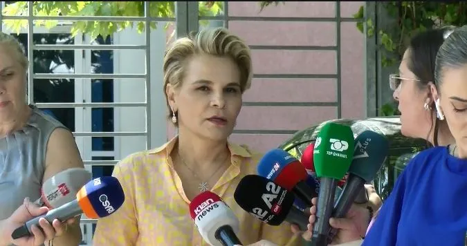 “Kontrolli në banesën e nënës time…”/ Kryemadhi pas seancës në GJKKO: Çështja Meta-Kryemadhi për eliminim politik!
