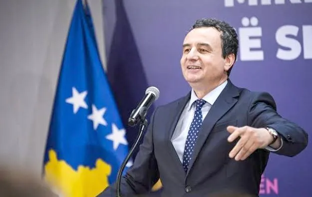 Kosova në prag të formimit të institucioneve të reja, Vetëvendosja thotë se i ka votat për qeverinë, kërkon…