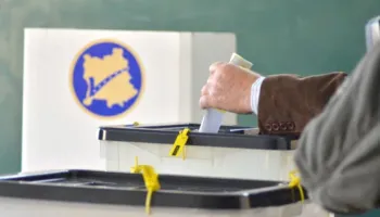 Kosova rrezikon zgjedhje të reja, afati kushtetues po ecën, partitë ende pa marrëveshje, ja mesazhi i fortë i…