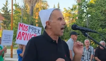 Kryebashkiaku socialist i Divjakës: Shkrirja e bashkisë na ra si bombë. Ndihem i tradhtuar!