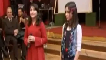 Kur Dua Lipa këndonte në programet e shkollës (VIDEO)