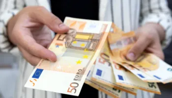 Kursi i këmbimit, 6 korrik 2026/ Me sa shitet dhe blihet dollari dhe euro, çfarë ndodh me monedhat e tjera