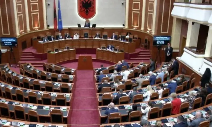 Kuvendi mblidhet sot në seancë: Interpelanca dhe votim projektligjesh! A do të vijojë bojkotin opozita?