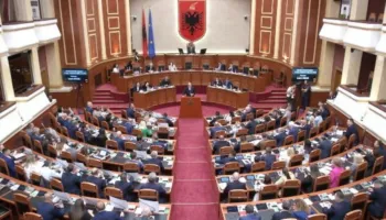 Kuvendi mblidhet sot në seancë plenare, priten debate për punën e institucioneve të pavarura në 2025