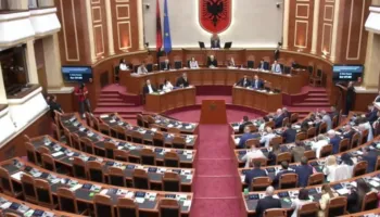 Kuvendi mbyll sesionin ditën e hënë, seanca e fundit në kulmin e protestave kundër Ramës