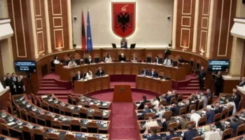 Kuvendi zhvillon sot seancën plenare, në pritje të vendimit të PD për bojkotin