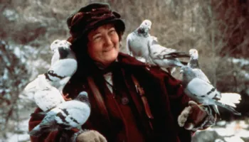 Lamtumirë Brenda Fricker, ndërron jetë ylli i “Home Alone 2”