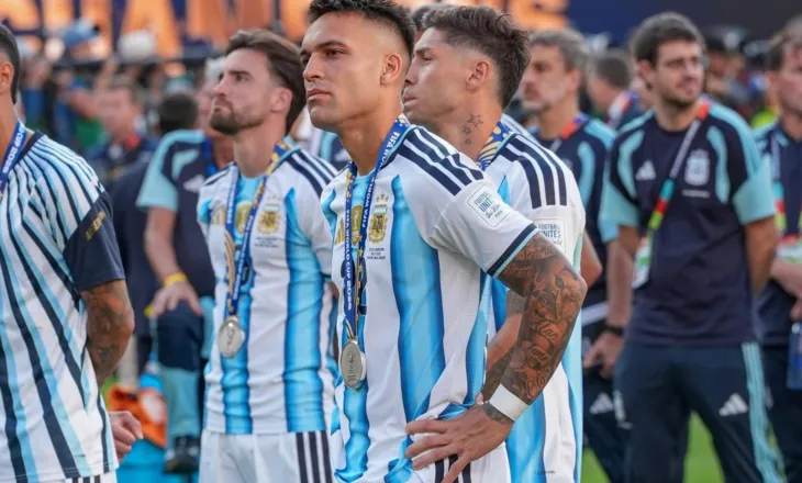 Lautaro Martinez mesazh thumbues për Scaloni: Do të doja të luaja dhe të ndihmoja në fushë