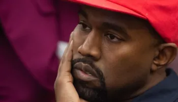 “Le Parisien”: Kanye West do të performojë në Shqipëri pavarësisht polemikave, qeveria mbështet koncertin me 4 milionë euro