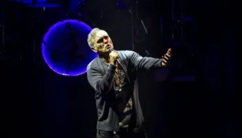 Letrat e rralla të Morrissey para The Smiths dalin në ankand, pritet të shiten për mbi 22 mijë paundë