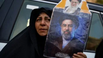 Lideri Suprem i Iranit: Hakmarrja për Ali Khamenein është e pashmangshme