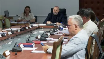 Ligji “Antimafia” ndez debate në Komisionin e Ligjeve, dyshime se pasuritë e sekuestruara u kthehen personave të goditur