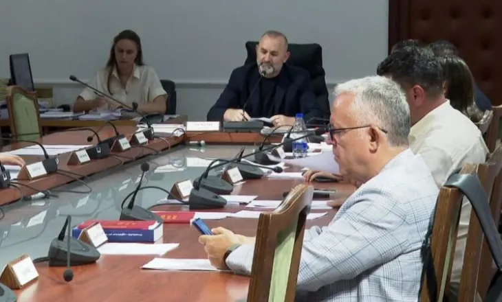 Ligji “Antimafia” ndez debate në Komisionin e Ligjeve, dyshime se pasuritë e sekuestruara u kthehen personave të goditur