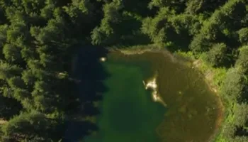 Liqeni i Zi i Radomirës, destinacion për turistët e aventurës