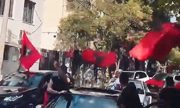 “Lironi çunat”/ Diaspora para Komisariatit Nr.3, thirrje në kor për të arrestuarit