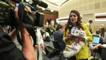 Macet e Ankarasë u bënë qendra e vëmendjes për gazetarët e huaj që mbuluan samitin e NATO-s