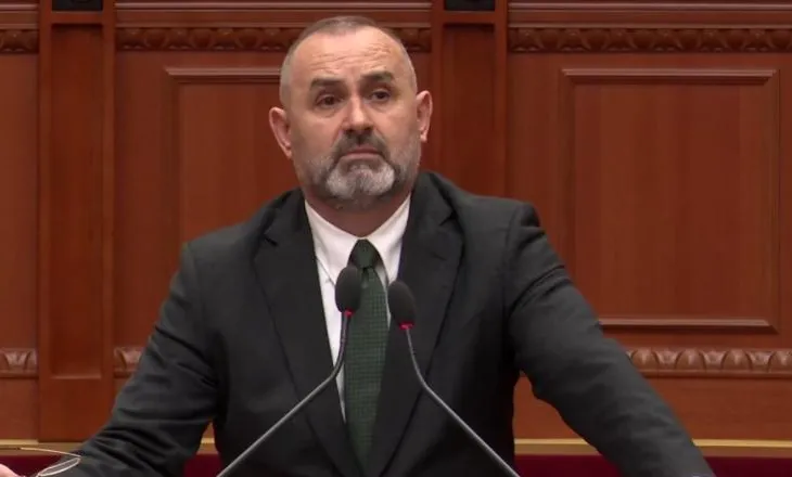 Manja i kujton transparencën Shehajt: Ndize kamerën edhe për veten, provo ligjshmërinë e vilës