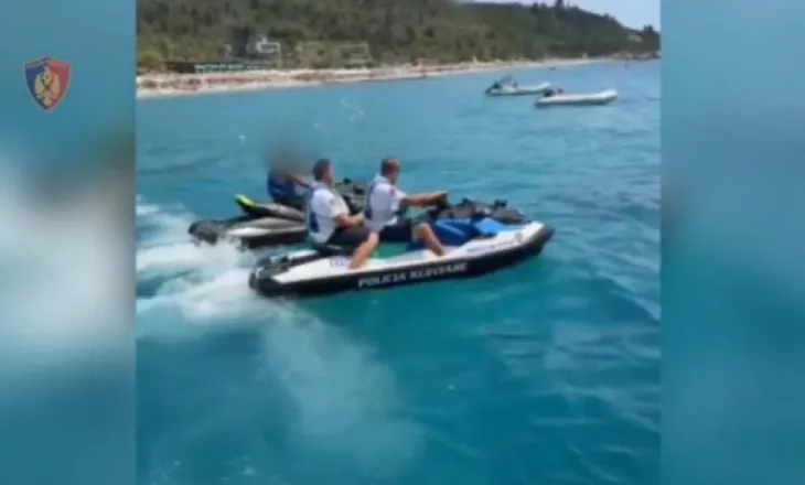 Manovra të rrezikshme me Jet Ski në Livadh, policia bllokon mjetin dhe gjobit drejtuesin
