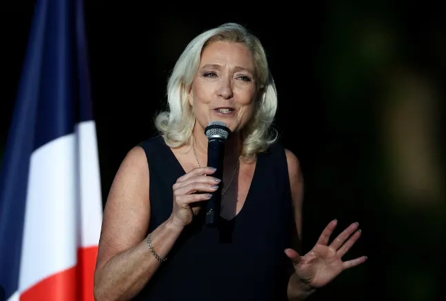 Marine Le Pen nuk tërhiqet: Jam kandidate për zgjedhjet presidenciale!
