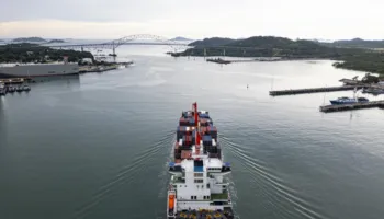 Marrëveshja detare Panama-Kinë rinovohet pas tensioneve